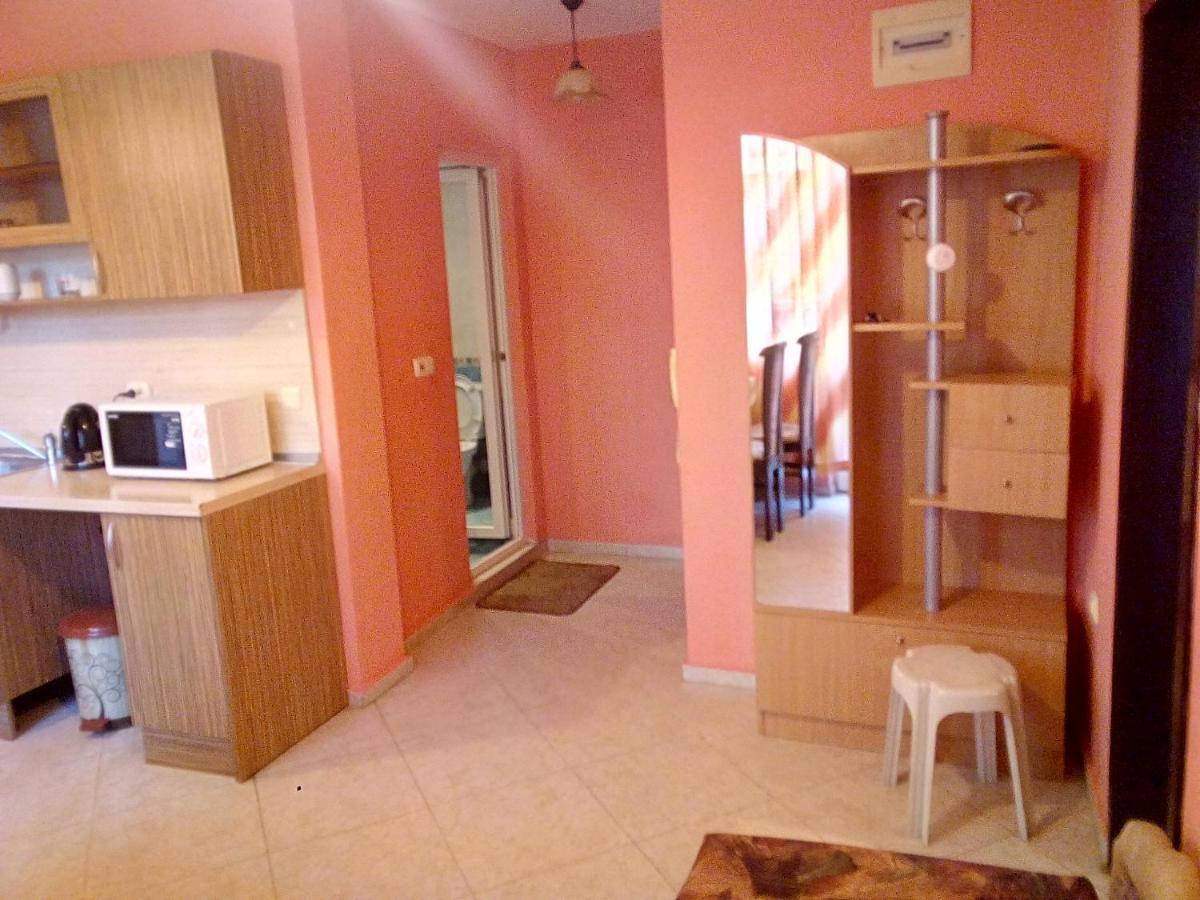 Семеен Хотел Бостън Rawda Exterior foto